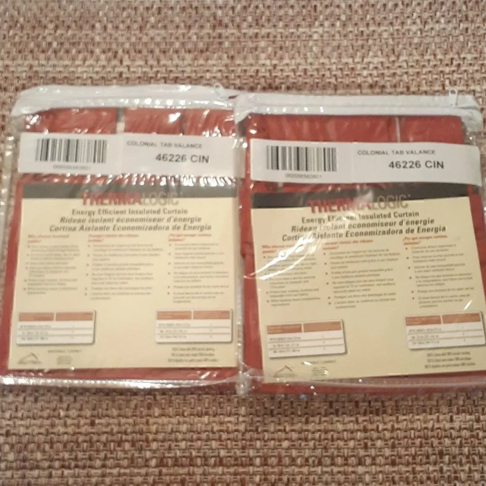 New 2 Thermalogic Weathermate Tab Top Valance Red New In Package‎
